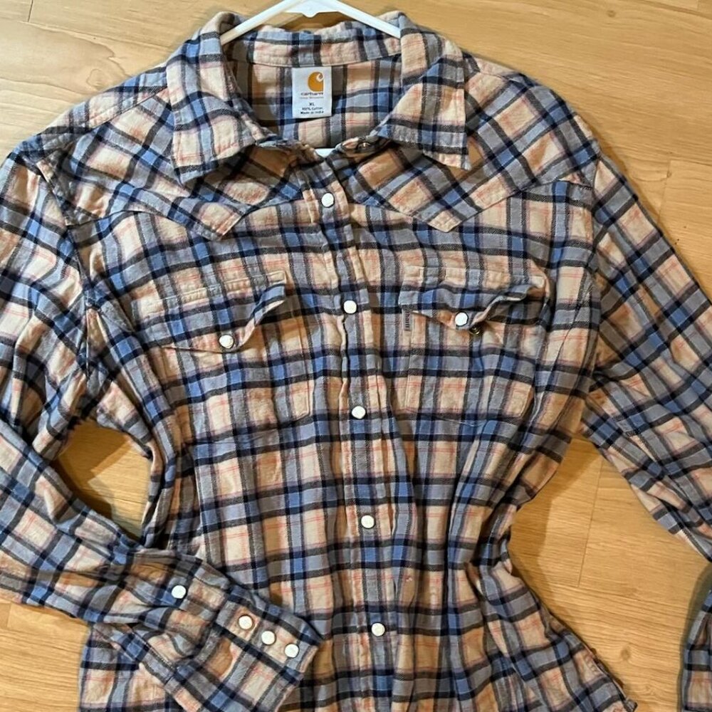 Western country Carhartt women’s XL Plaid Flannel Snap Button Shirt 100% Cotton